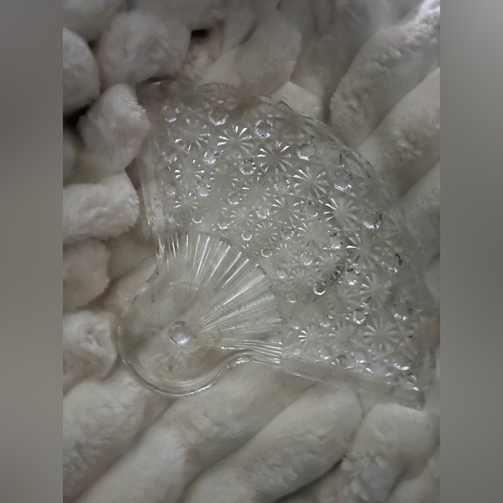 Crystal Shell Dish - Picture 3 of 5
